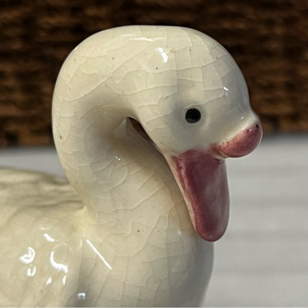 Vintage Ceramic Swan Flower Frog Yankoware Made in Japan - Picture 9 of 13